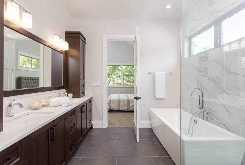 beautiful-grey-flooring-tiles-in-bathroom-setting